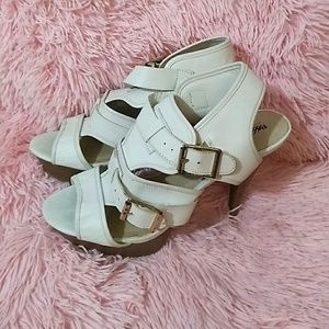 Mossimo White heels